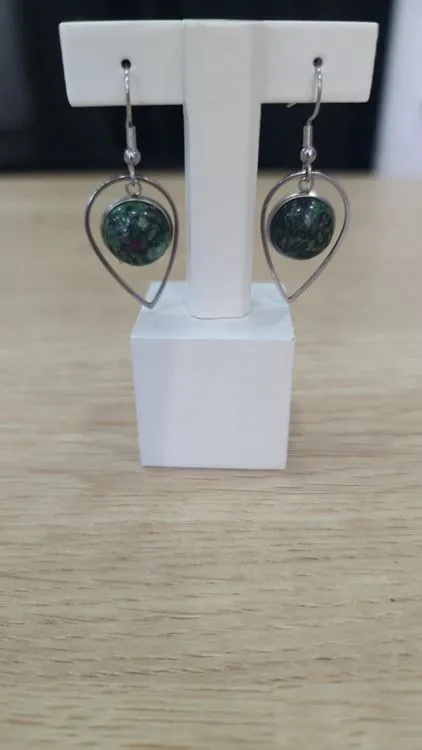 Boucles d'oreille Goutte Rubis Zo&iuml;site